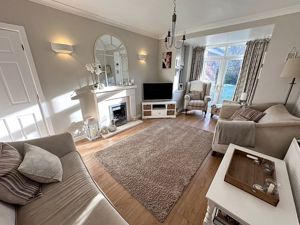 Lounge- click for photo gallery